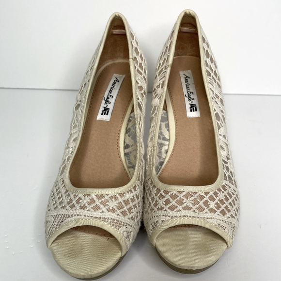 American Eagle Ivory Lace Wedge Shoe | Size 8.5 - Picture 2 of 8